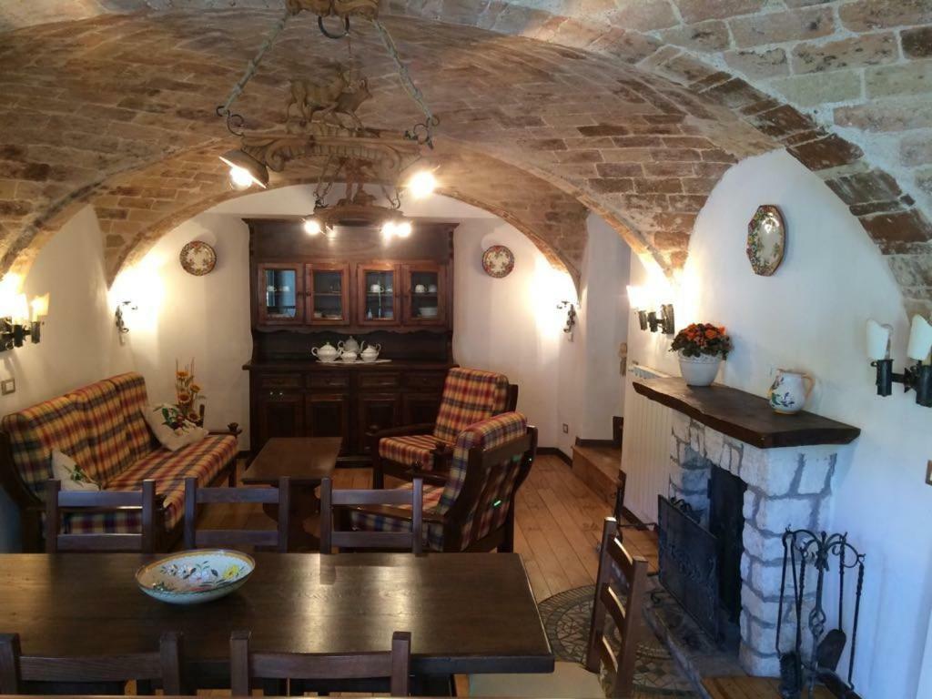 Casa Laura Βίλα Castel del Monte  Εξωτερικό φωτογραφία